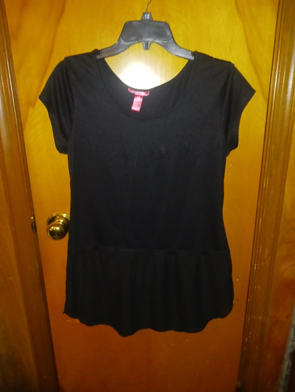 No Boundaries Women's Black Short Sleeve Peplum Tee